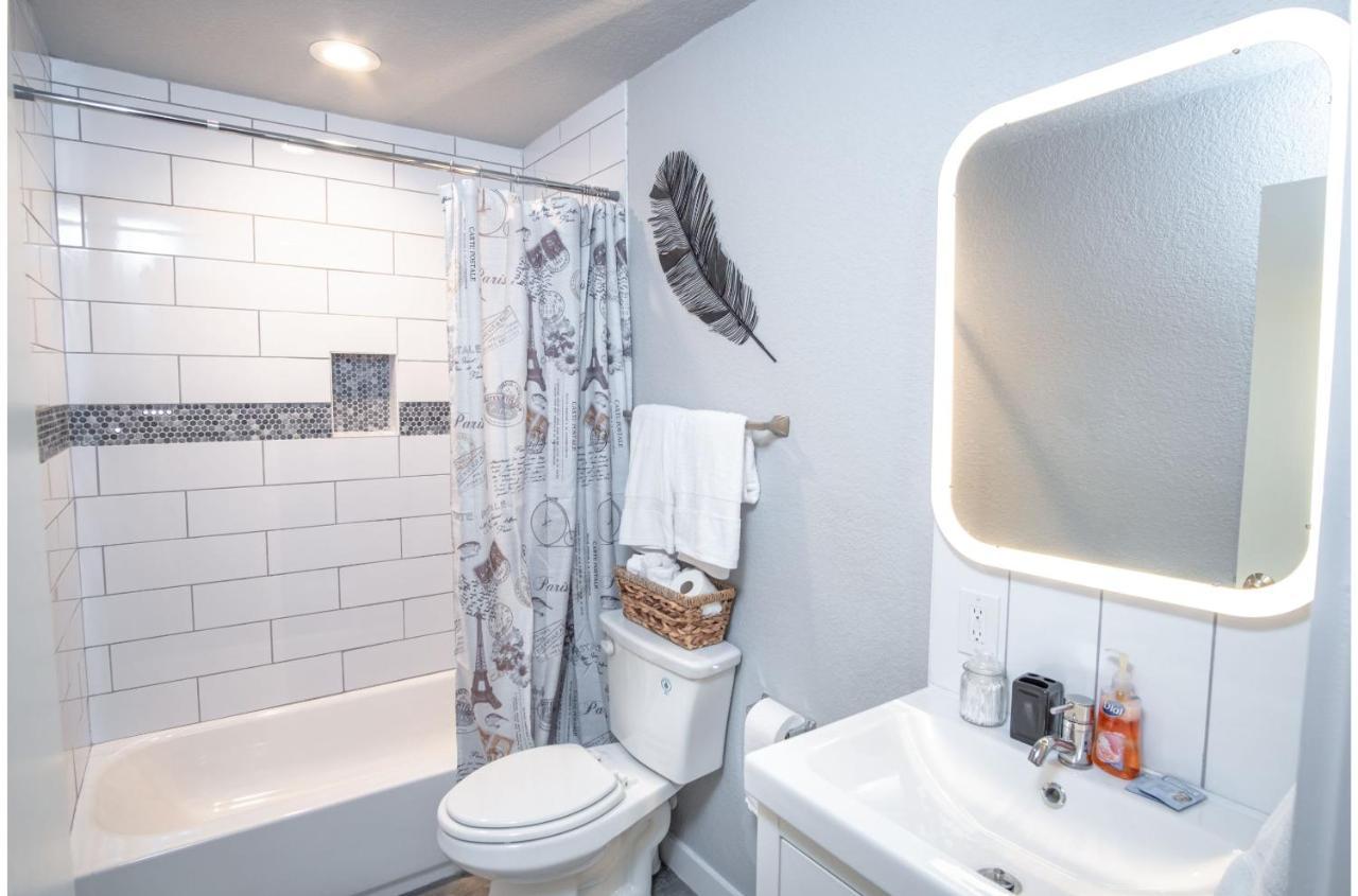 Stylish 4 Br2Ba Renovated Home Near Downtown San Antonio Luaran gambar
