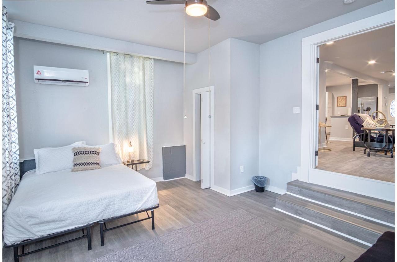 Stylish 4 Br2Ba Renovated Home Near Downtown San Antonio Luaran gambar