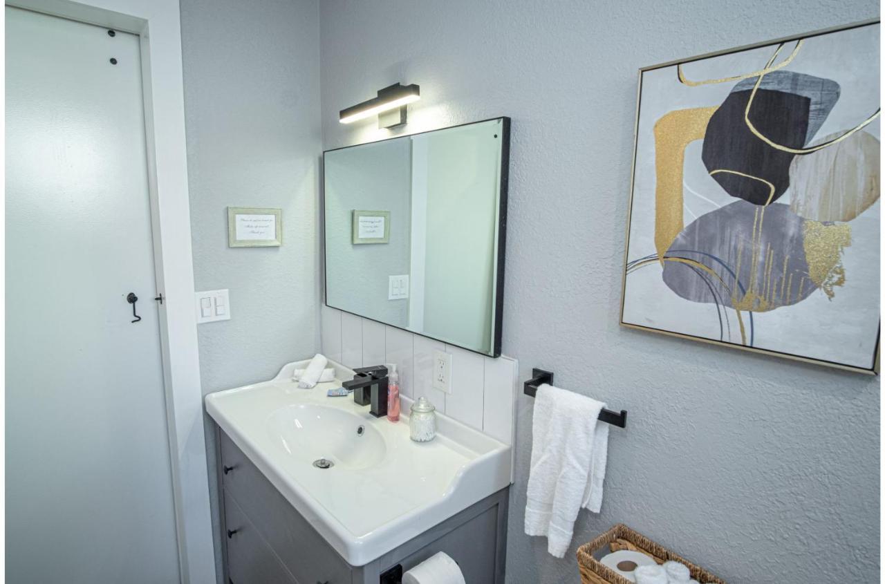 Stylish 4 Br2Ba Renovated Home Near Downtown San Antonio Luaran gambar