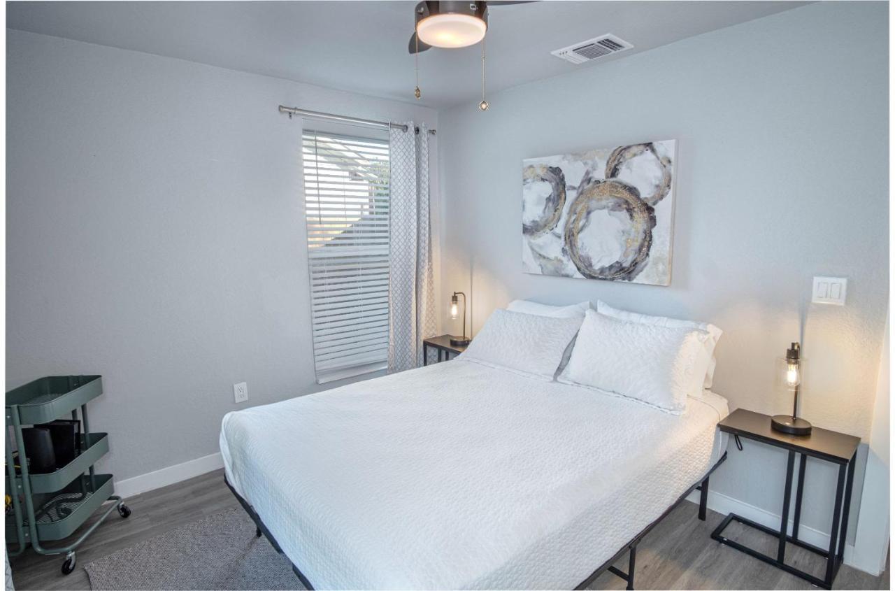 Stylish 4 Br2Ba Renovated Home Near Downtown San Antonio Luaran gambar